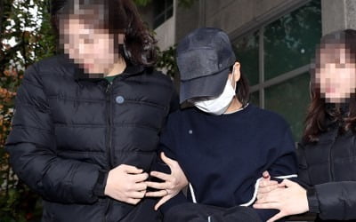 3살 딸 때려 갈비뼈 골절 사망…20대 미혼모에 살인죄 적용