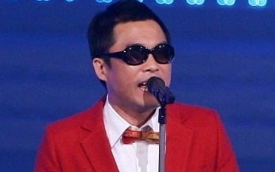 김건모, 성폭행 의혹 중 인천 콘서트 강행 "슬기롭게 해결" 심경 전해