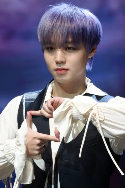 [포토] 박지훈, '상남자 눈빛 발사~'