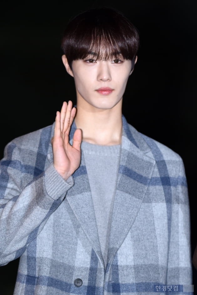 [포토] CIX 현석, '부드러운 눈빛 카리스마'