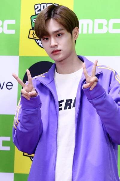  AB6IX 이대휘, '카리스마 넘치는 눈빛'