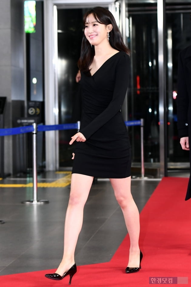 [포토] 주시은 아나운서, '매력적인 미소로 등장' (2019 SBS 연예대상)