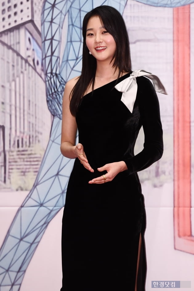 [포토] 강승현, '벨벳 드레스로 우아하게~' (2019 MBC 연기대상)