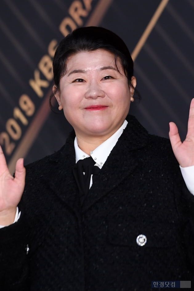 [포토] 이정은, '올해의 배우'(2019 KBS 연기대상)