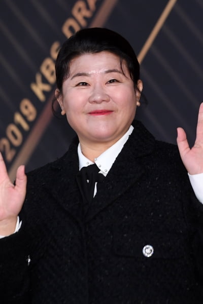 [포토] 이정은, '올해의 배우'(2019 KBS 연기대상)