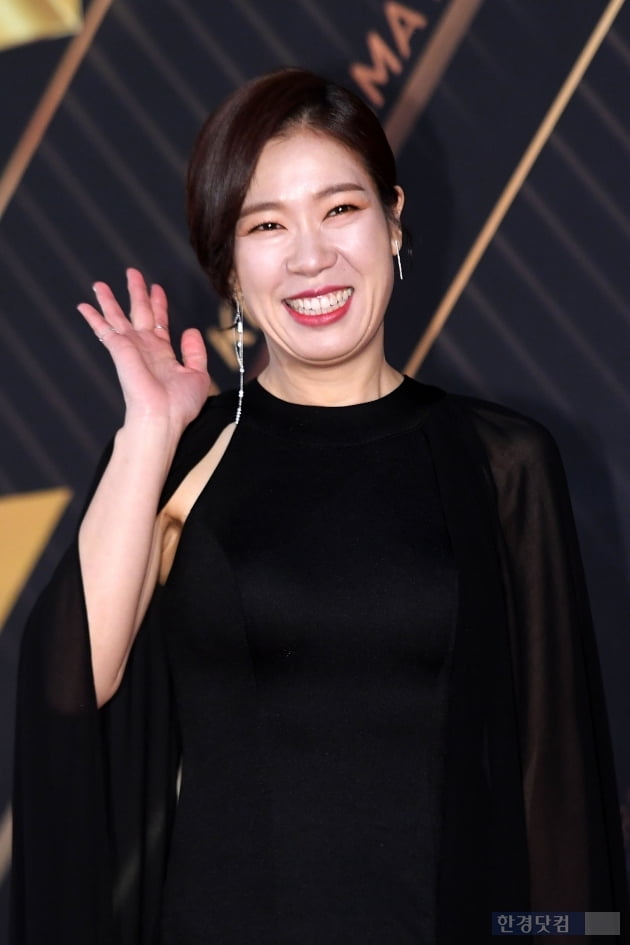 [포토] 염혜란, '신스틸러 배우'(2019 KBS 연기대상)
