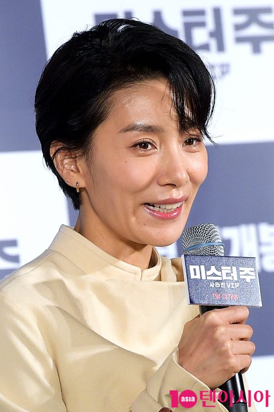 배우 김서형이 19일 오전 서울 메가박스 동대문에서 열린 영화 ‘미스터 주’ 제작보고회에 참석했다./ 서예진 기자 yejin@