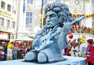 2020년 첫날 베토벤의 고향 본에선 오페라 공연이 열린다. 