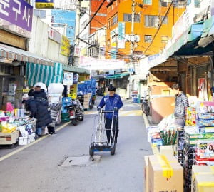 소비절벽…연말에도 지갑을 안 연다