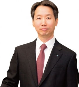 현대건설 박동욱,  탄탄한 국내외 수주로 곳간 '두둑'
