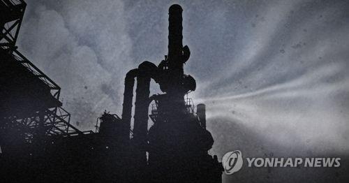 청주 공장 배관공사 중 가스 누출…2명 병원 이송