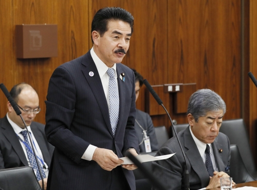 日외무성 국장 "국제법위반"…日기업 자발적 갹출에 반대