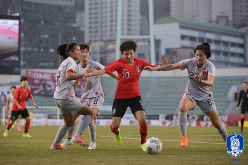 "할 수 있어"…유쾌한 벨 씨가 여자축구에 전하는 '긍정 메시지'