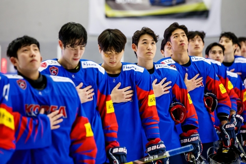 남자 아이스하키, 국내 선수만으로 일본에 5-2 완승