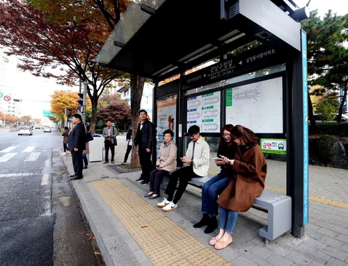 서울 강남구, 버스정류장 330곳에 온열의자 설치