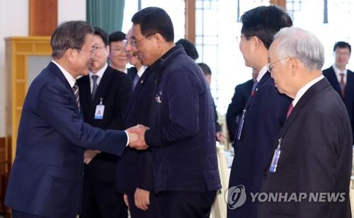 文대통령 "내년 본격 성과내야…40대·제조 고용부진 벗어나야"