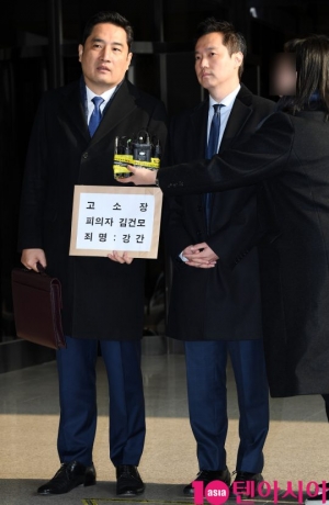 [TEN PHOTO]강용석-김세의 &#34;김건모 성폭행 의혹 확실한 증거를 가지고 있다&#34;