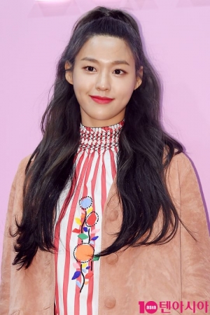 [TEN PHOTO] AOA 설현 &#39;러블리 미소&#39;