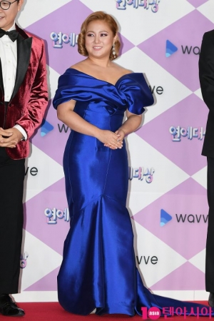 [TEN PHOTO] 박나래-전소민-소이현 &#39;우아한 드레스 자태로 치명적 매력 발산&#39;