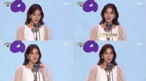 [2019 MBC 연기대상] 정시아, 주말극 조연상 수상...&#34;데뷔 21년만에 처음&#34; 눈물