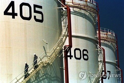 국제유가 '美재고 급감'에 초강세…WTI 4.2%↑