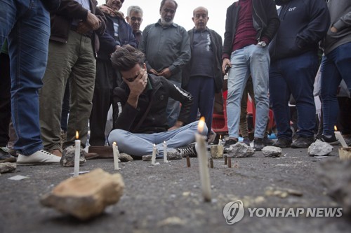 이라크 시위현장 무차별 '학살'…유력 성직자 자택 드론 '공습'