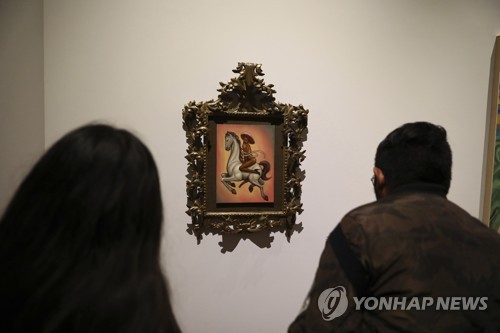 벌거벗고 하이힐 신은 혁명영웅…멕시코 그림 놓고 거센 논란