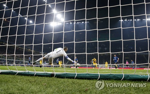 메시 빠진 바르사, 인터밀란에 승리…파티 UCL '최연소 골'