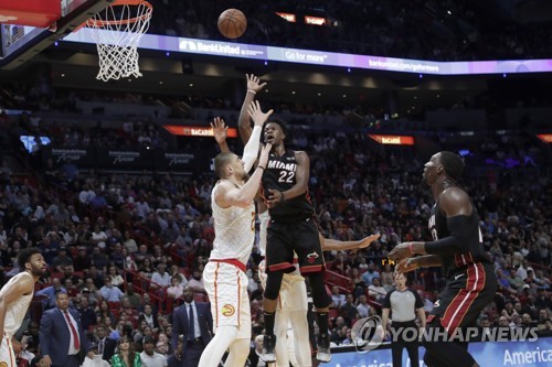 NBA 필라델피아·마이애미 '안방불패'는 계속된다