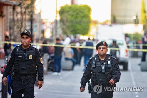 멕시코 대통령궁 근처서 대낮 총격…용의자 포함 5명 사망