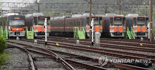 '직접고용 촉구' 부산 공공부문 비정규직 잇단 집단행동(종합)