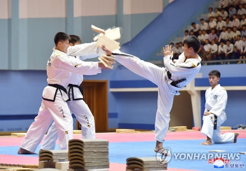 北의 '체육인' 사랑법…음성인식 심판부터 영양음료까지 개발