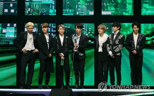 "日서 한류 건재"…오리콘 연간판매 트와이스 4위· BTS 5위