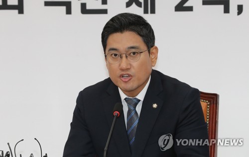 '필리버스터'에 멈춰선 국회…여야, 출구없는 '치킨게임'