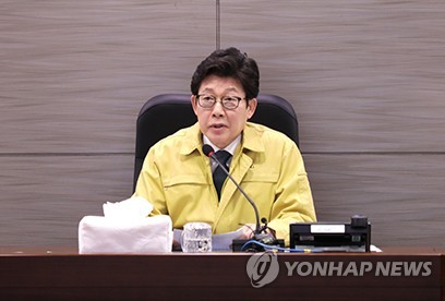 '미세먼지 배출 자발적으로 더 감축'…정부-산업계 협약식