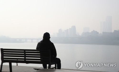 [내일날씨] 밤부터 중부지방 비…서울, 미세먼지 '나쁨'