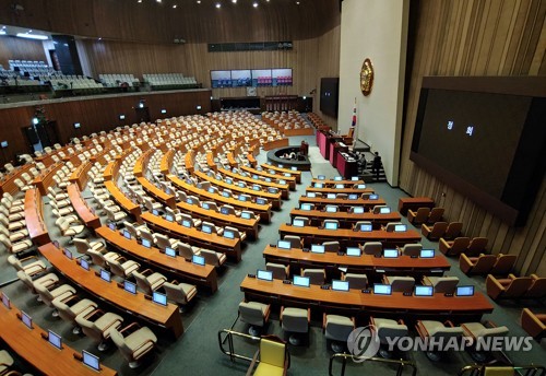 한국당, '499조원' 수정안 제출…'4+1' 예산안에 맞불