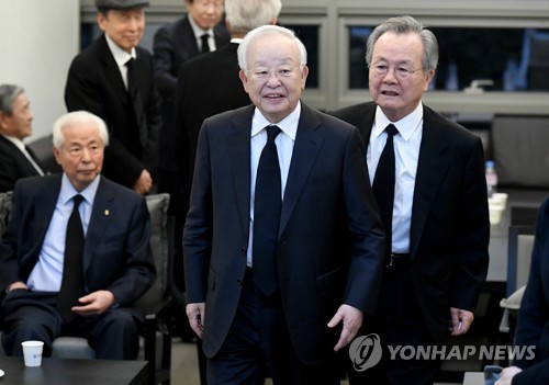 "내 평생 보스"·"대표 경영인"…김우중 빈소에 3천명 조문행렬(종합2보)