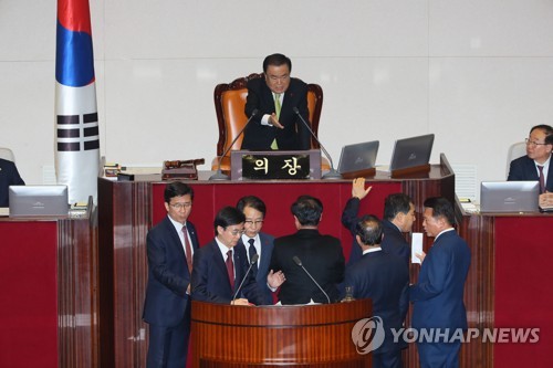 예산안 강행처리로 막내린 20대 마지막 정기국회…'최악' 평가