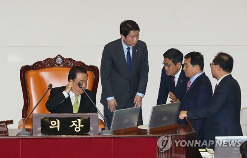 한국당, '4+1' 강행처리에 "불법의 결정판…국민 두렵지 않나"