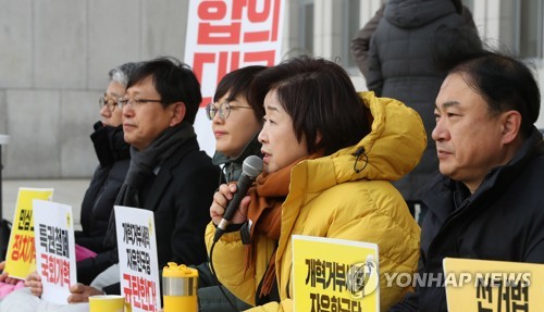 정의당, 與에 "개혁 알박기 표현은 본말전도…중진 구하기 없다"