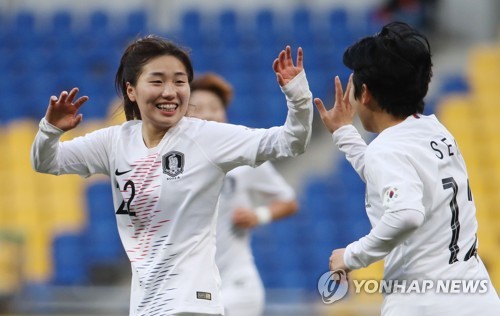 '강채림 2골' 여자축구, 대만에 3-0 승리…일본과 우승 다툼