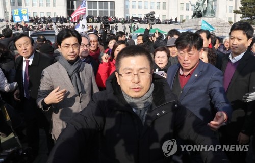 한국당 "선거법은 민주당·똘마니들 독재…죽어도 막아야"(종합)