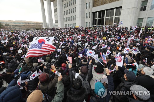 한국당, 이틀 연속 국회서 공수처법·선거법 규탄대회