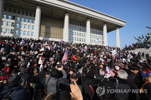 '시계제로' 선거법, 오늘 4+1협상 '분수령'…한국당 또 장외집회