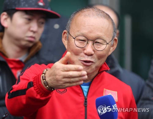 쉼표 없는 도전자 박항서 "지난 일은 추억…도전은 감독의 인생"