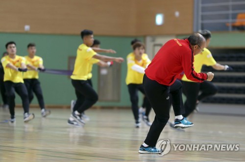 쉼표 없는 도전자 박항서 "지난 일은 추억…도전은 감독의 인생"