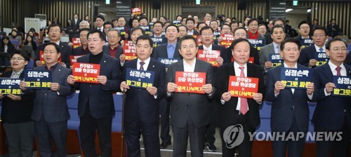 심재철 "연동형비례 강행 시 '비례한국당' 만들 수밖에 없어"(종합)