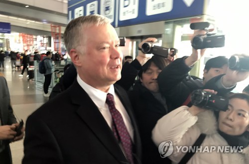 美비건, 중국과 대북문제 조율 후 귀국길…북미접촉 무산