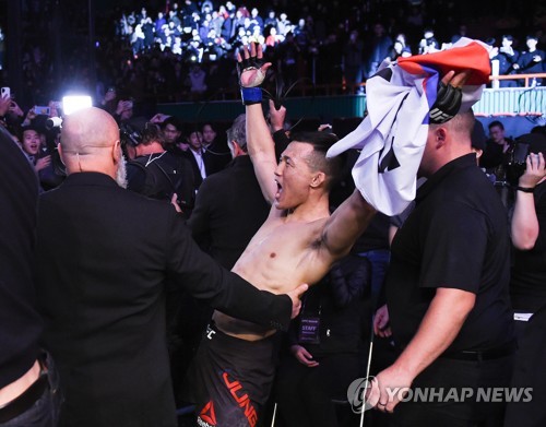 UFC 정찬성 "사람이 2명으로 보여…곧 눈 수술 예정"